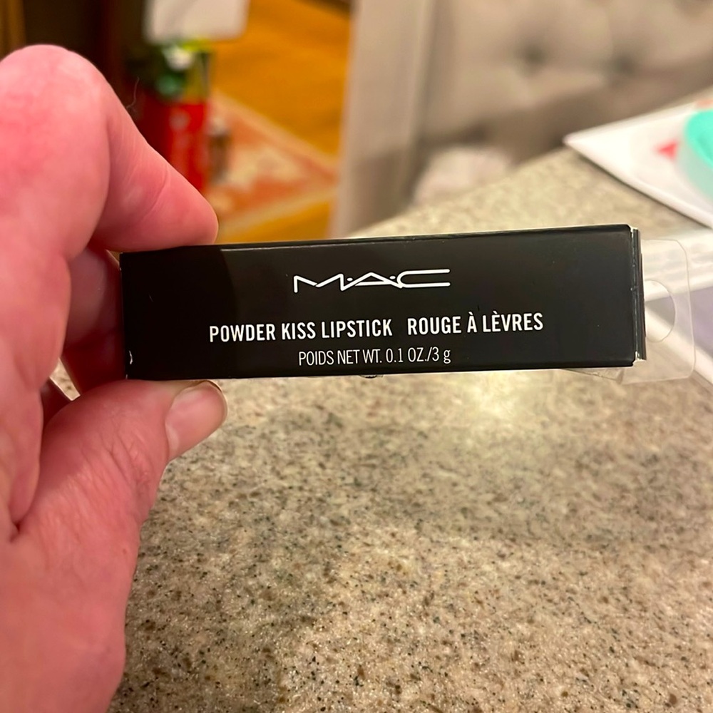 MAC Powder Kiss Lipstick, werk, werk, werk